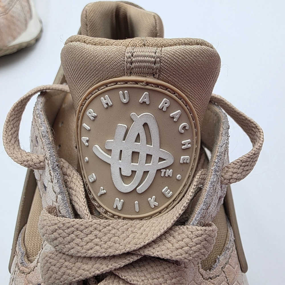 Nike Air Huarache Run Mushroom Tan Textured Snakeskin 683818-201 Women's 6.5 NEW - Picture 13 of 13